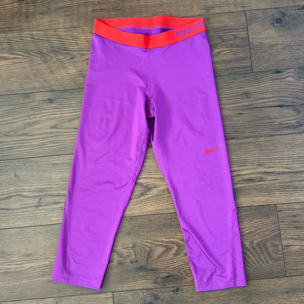 Nike Pro Cropped Purple Leggings